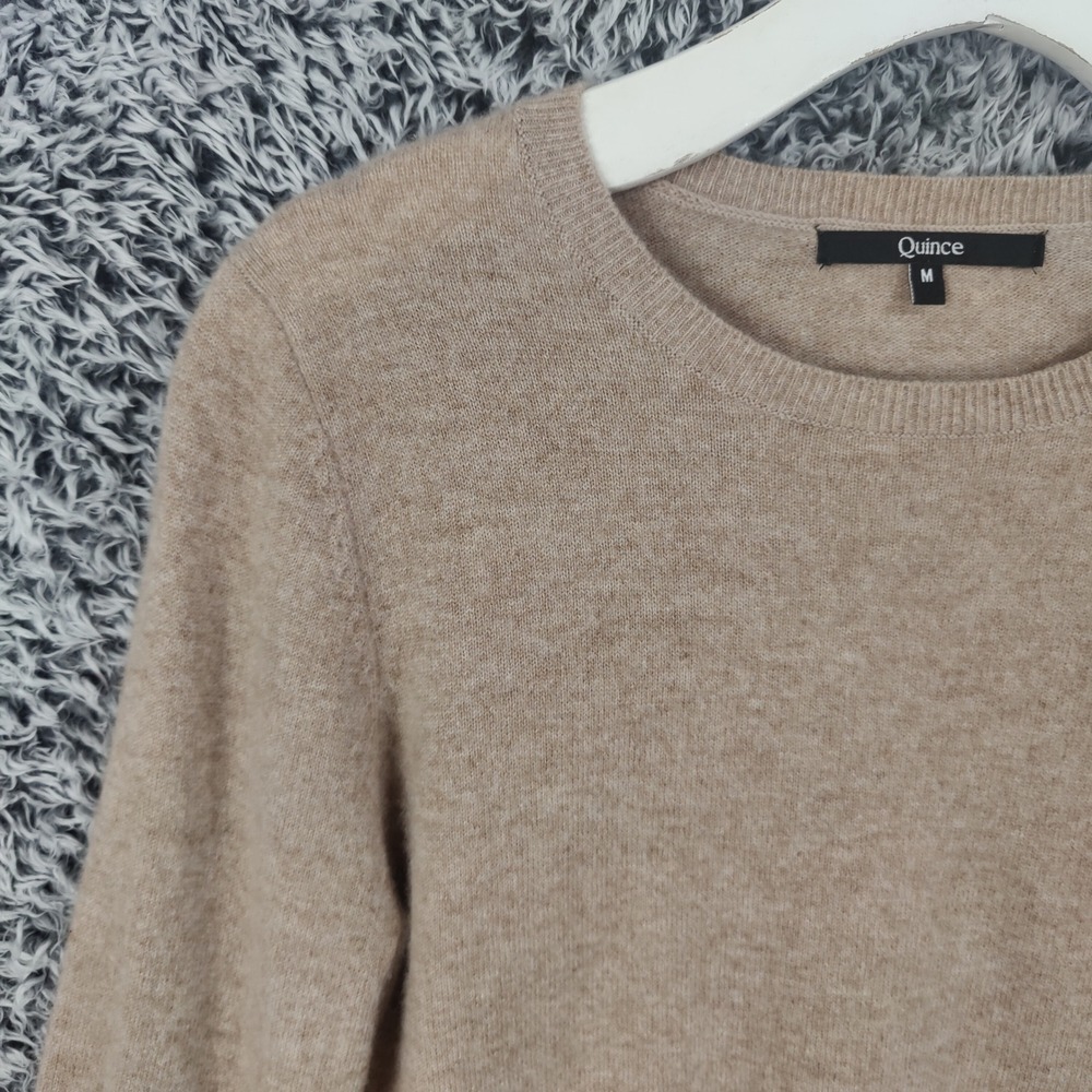 Quince 100% Cashmere Luxe Crew Neck Long Sleeve Sweater Top Women Medium Beige - Picture 9 of 15